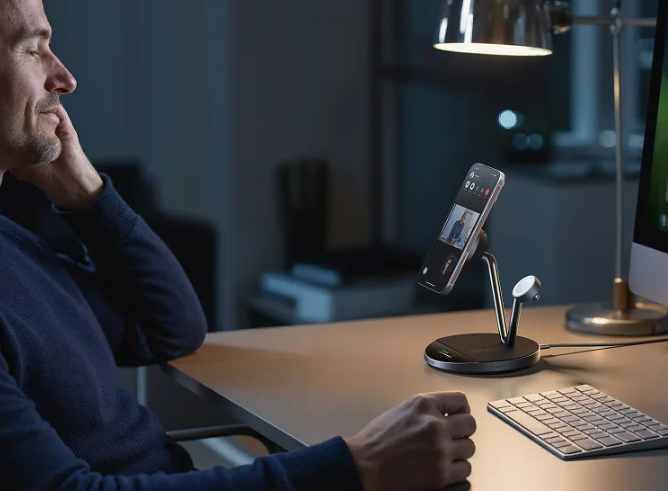 Qi Wireless Charger: Power Your UK Tech Without Messy Cables