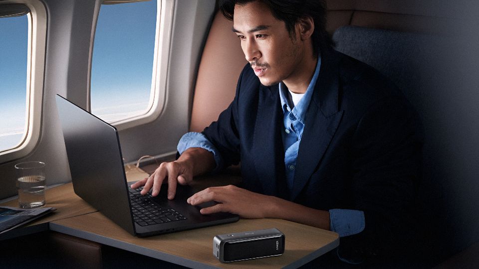 Singapore Airlines Power Bank Policy: Allowed Sizes, Restrictions, & Travel Tips